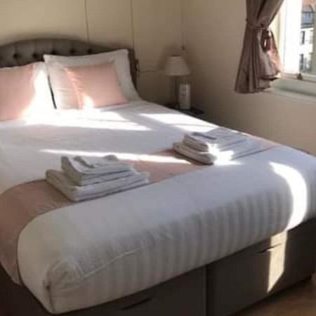 هاستَنغ Brydges Self-Catering Spaces And En-Suite Rooms المظهر الخارجي الصورة