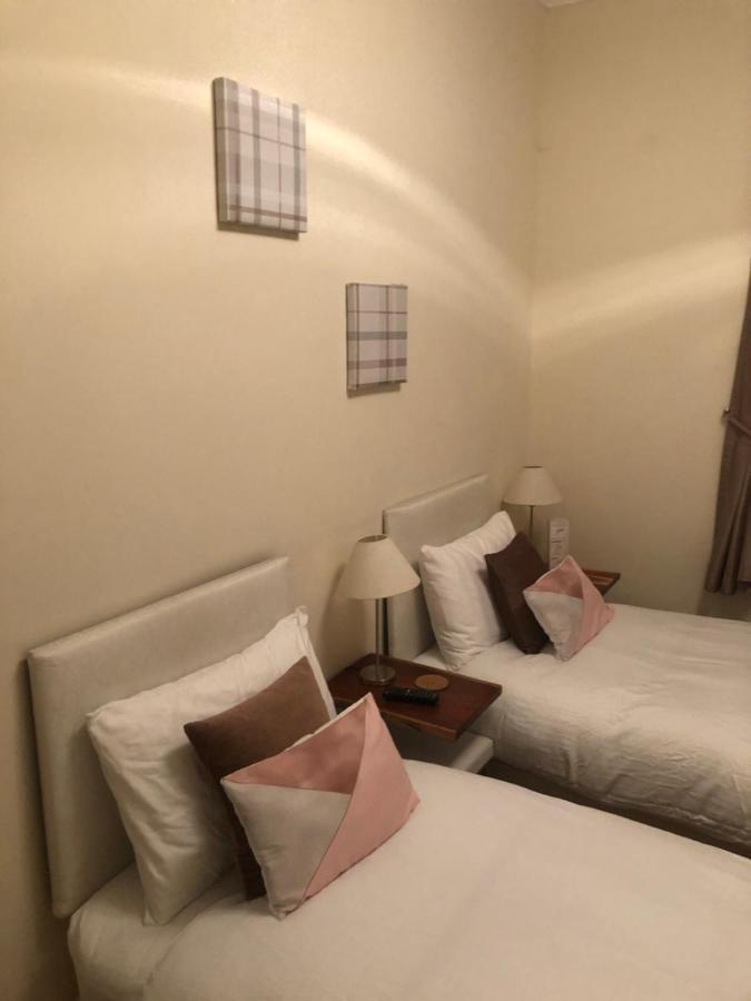 هاستَنغ Brydges Self-Catering Spaces And En-Suite Rooms المظهر الخارجي الصورة
