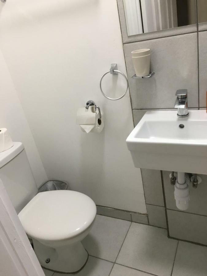 هاستَنغ Brydges Self-Catering Spaces And En-Suite Rooms المظهر الخارجي الصورة
